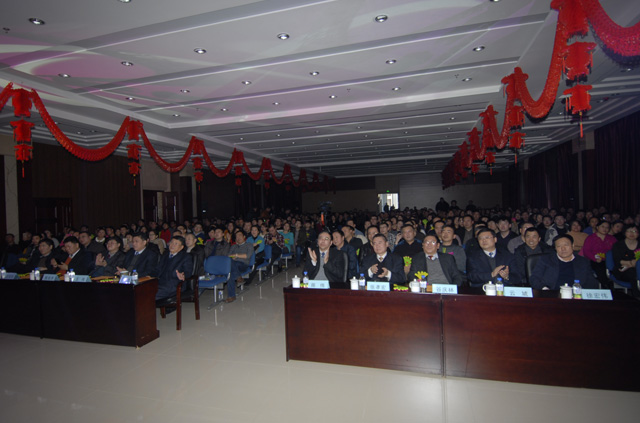 5e742f0c4cea1.jpg ff46aa3c1666613f5206b57844ec6755.jpg